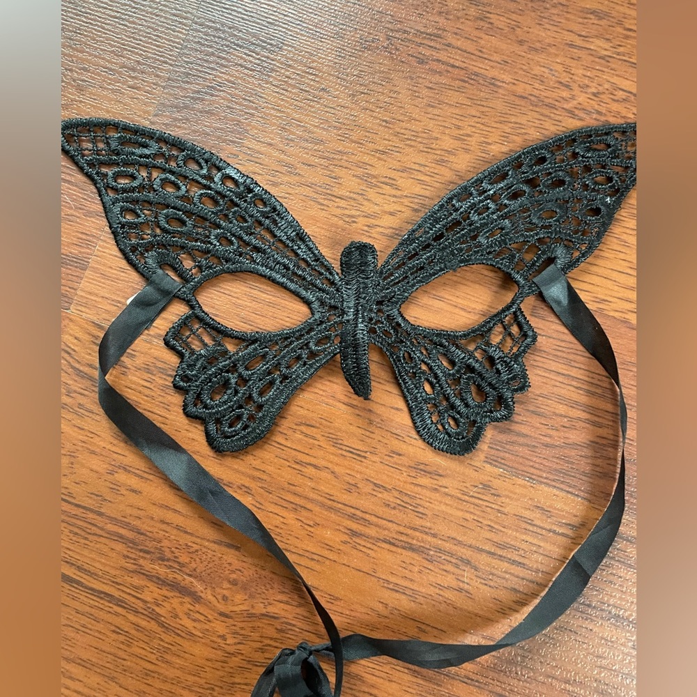 Butterfly mask